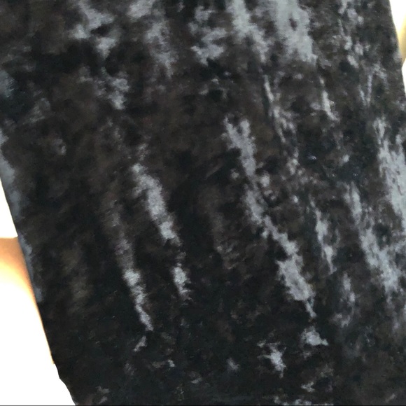 Love...Ady black velvet dress - Picture 4 of 6
